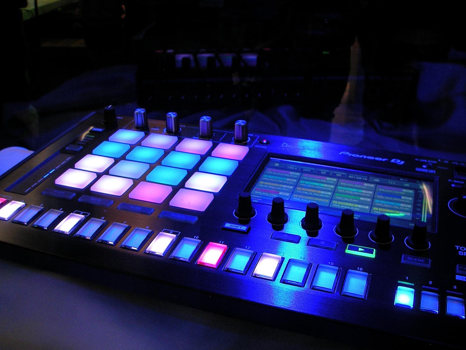 The 7 Different Types of EDM Music